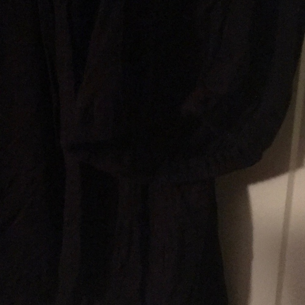 Top - Picture 2 of 3